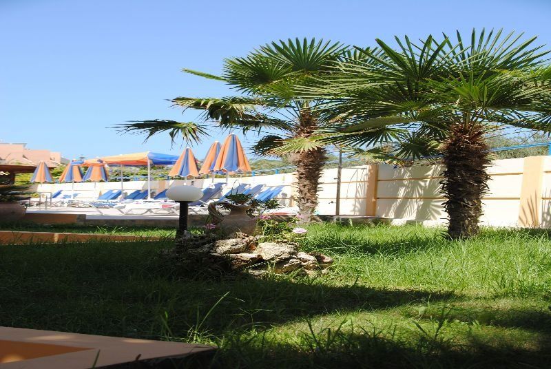 Dias Hotel Apartments Agia Marina Exterior foto